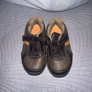 Smart Fit Brown & Orange‎ Toddler Boy Easy On Shoes, Size 5